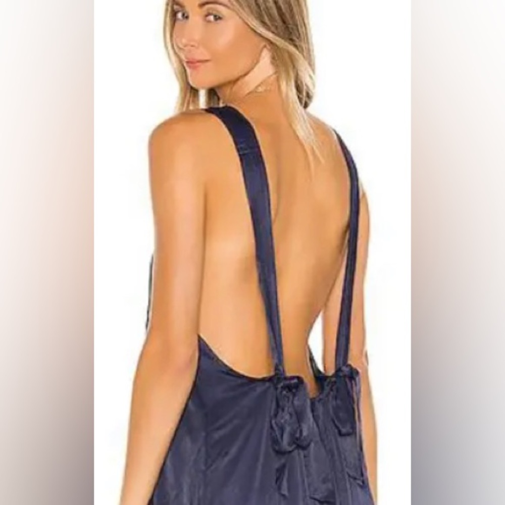 LPA Agata midi Dress in Navy small - Picture 12 of 12